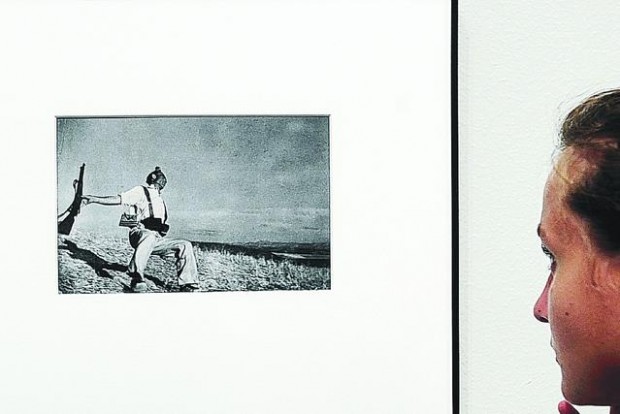 Famed Spanish Civil War photo may have been staged  