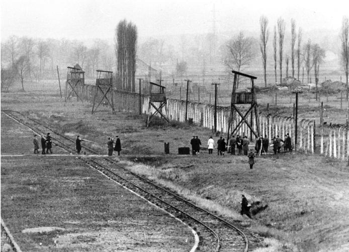 CORRECTION Auschwitz-80th Anniversary