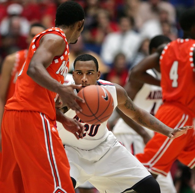 Arizona Wildcats 72, UTEP 51