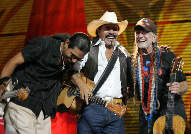 Henry Garza, Enrique Garza, Willie Nelson