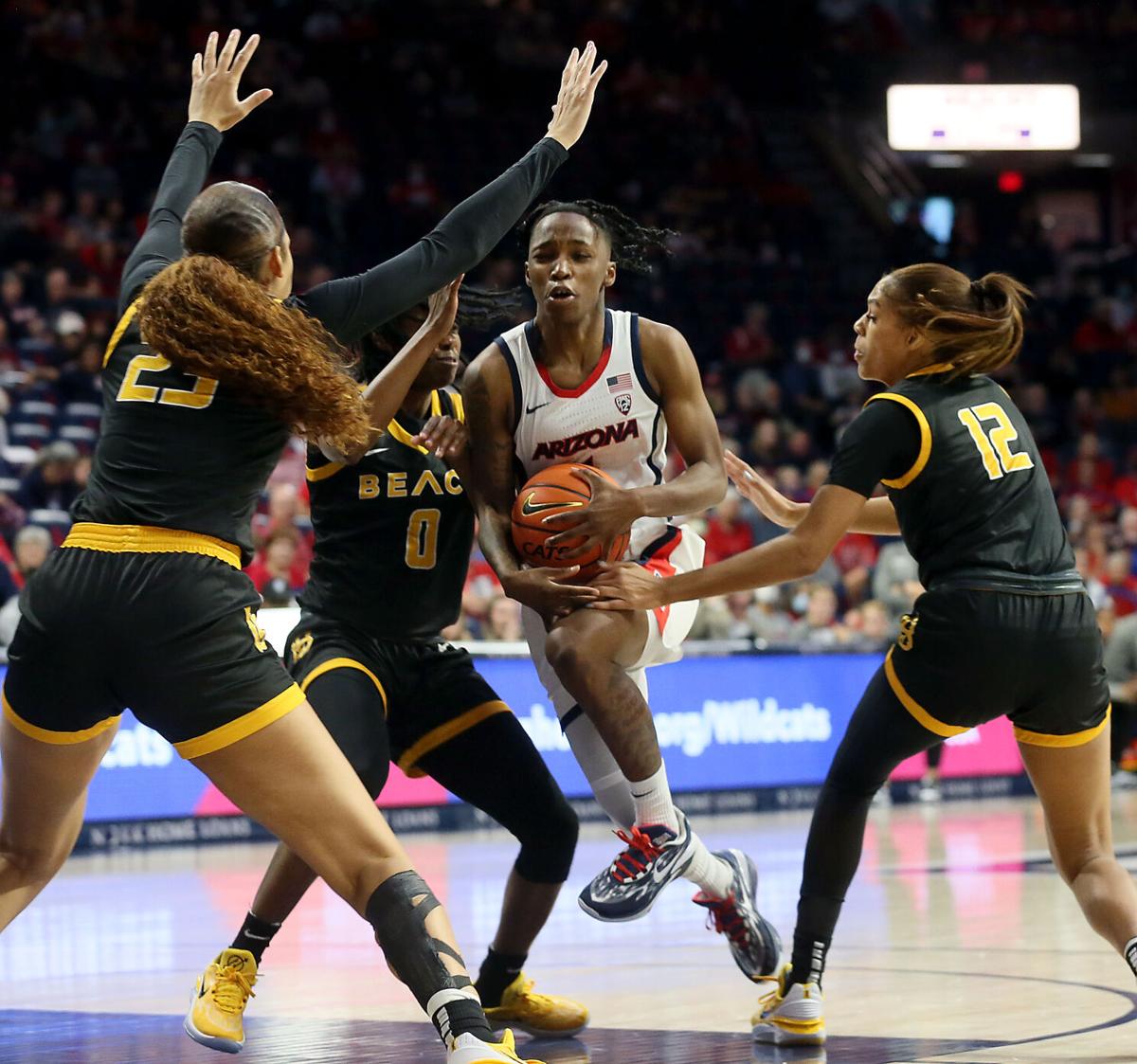 120822-tuc-spt-uawomenshoops-p1