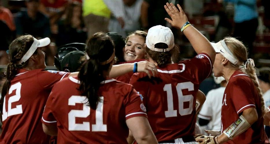 060219-spt-ua softball-p18.jpg