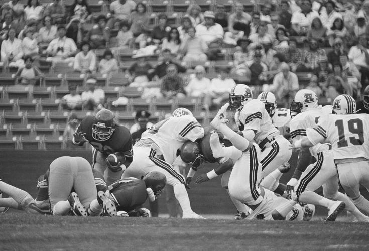 1981: USC's Marcus Allen rushes for fifth straight 200-yard game