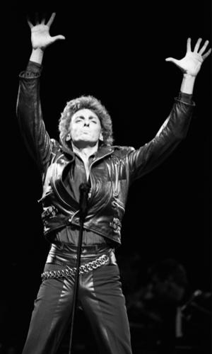 Barry Manilow in Tucson