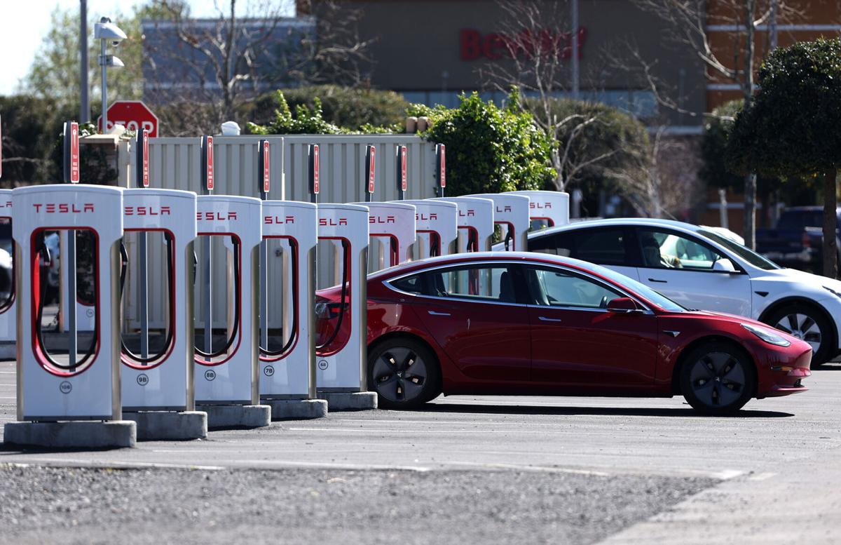 Tesla's cruise control woes put damper on 'full self-driving' hopes