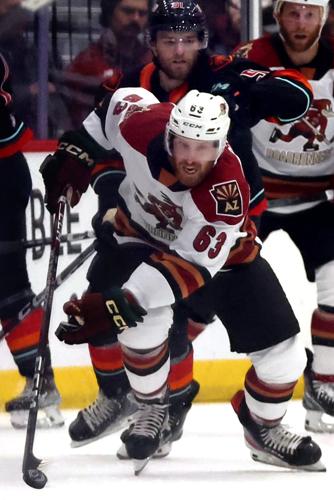 Roadrunners vs Coachella Valley Firebirds, AHL hockey