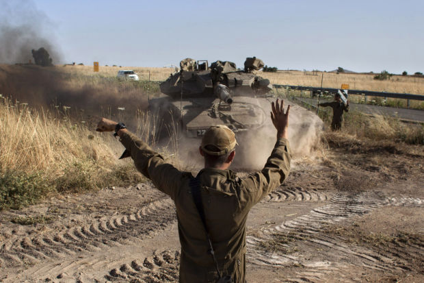Syrian rebels briefly take control of Golan Heights border crossing    