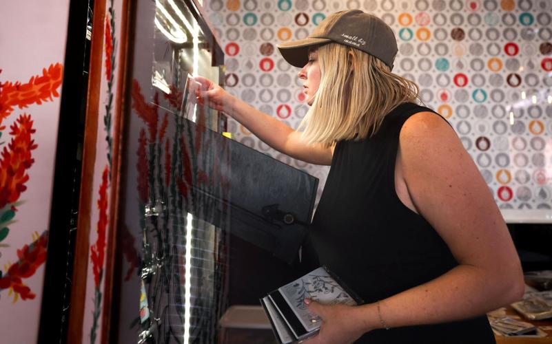 Vending machine art