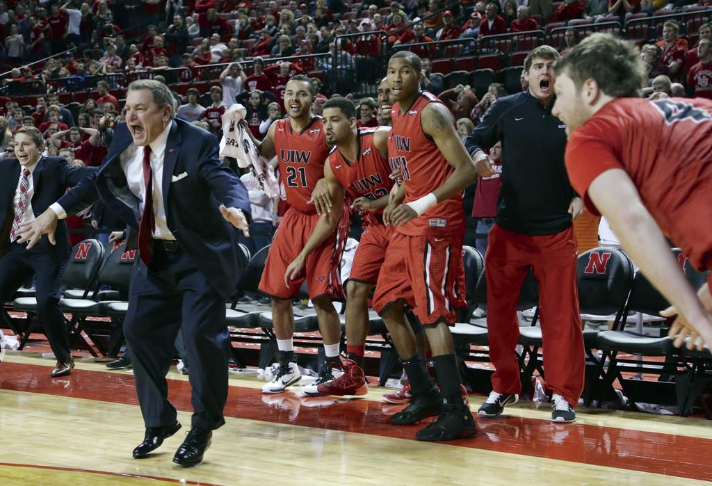 Greg Hansen Remembering Ken Burmeister A Lute Olson Loyalist Who