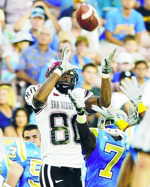 Foles, Bruin defense: strength vs. strength  