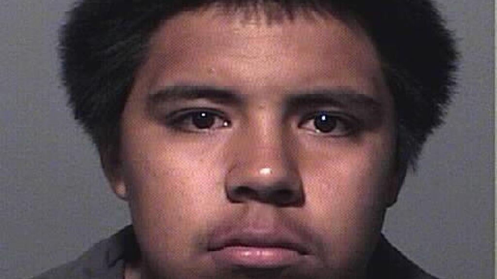 Tucson teen robbery suspect turns himself in to deputies