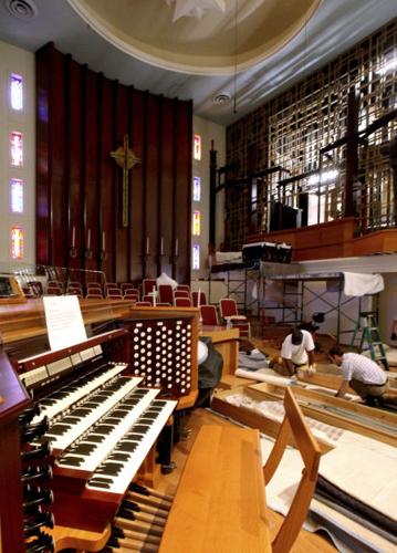 Pipe organ at Catalina United Methodist
