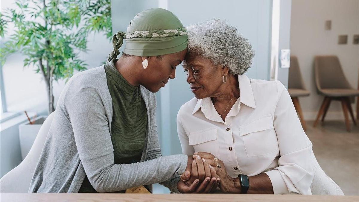 Cómo afrontar los síntomas de la enfermedad de Alzheimer: una ayuda para el presente y una esperanza para el futuro