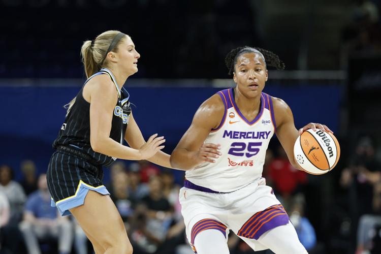 BASKETBALL-WNBA-CHI-PHO/