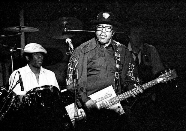 Tucson Time Capsule: Diddley put on a show  