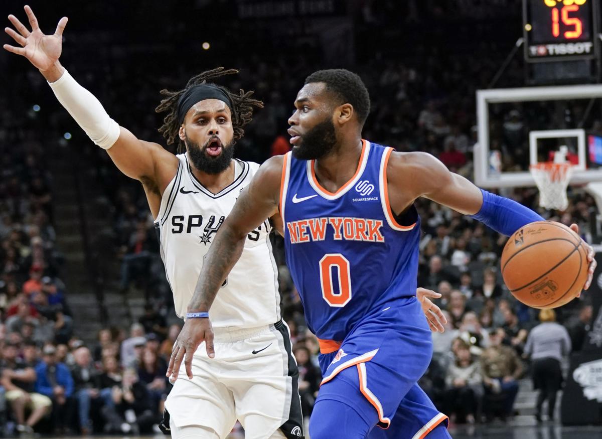 Knicks Spurs Basketball