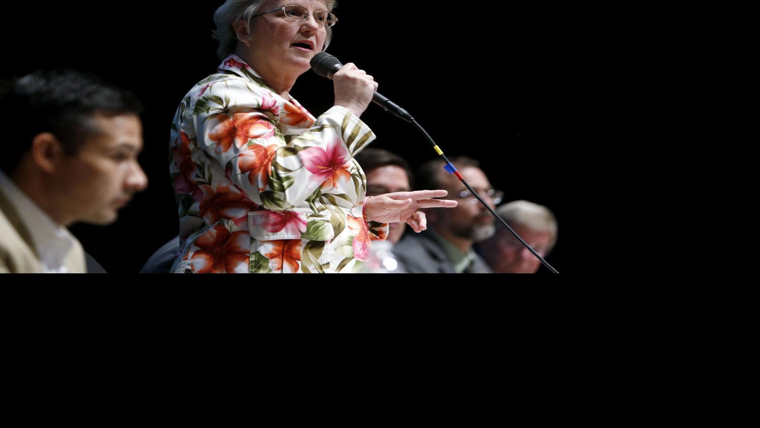 State's education chief favors tax hike to boost teacher pay, help schools - Arizona Daily Star