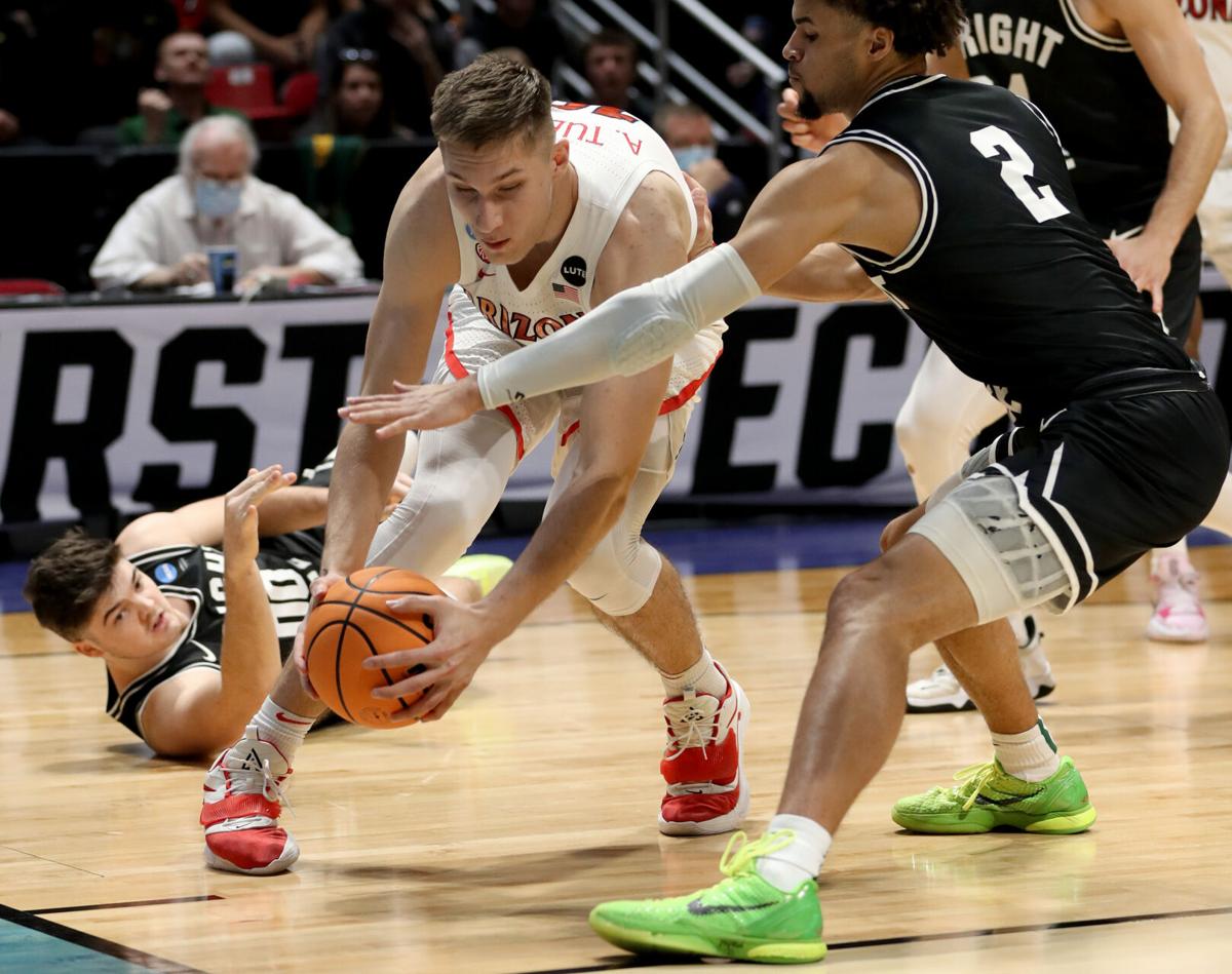 031922-tuc-spt-uabkbythenumbers-p1