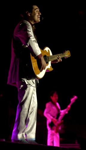 Los Tigres Del Norte - April 17, 2005