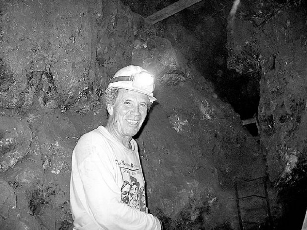 Local scene : 'Lightbulb' will be on in Phoenix  