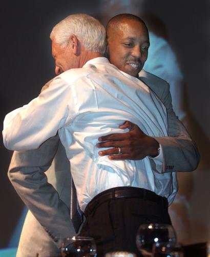 Lute Olson, Sean Elliott