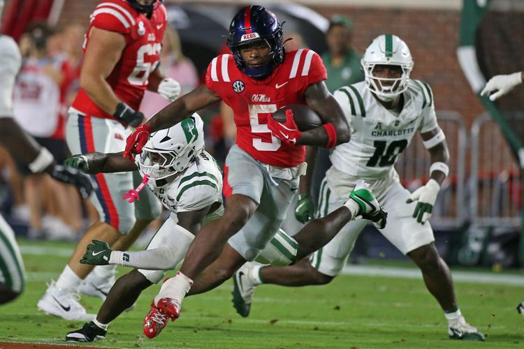 FOOTBALL-NCAA/