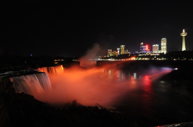 Spotlight(s) on Niagara Falls   