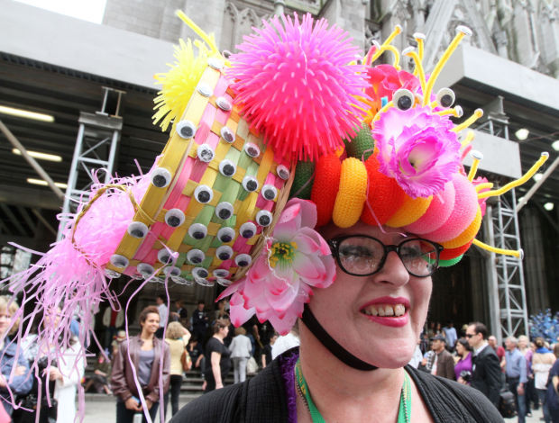 Journey to Easter: Bonnets