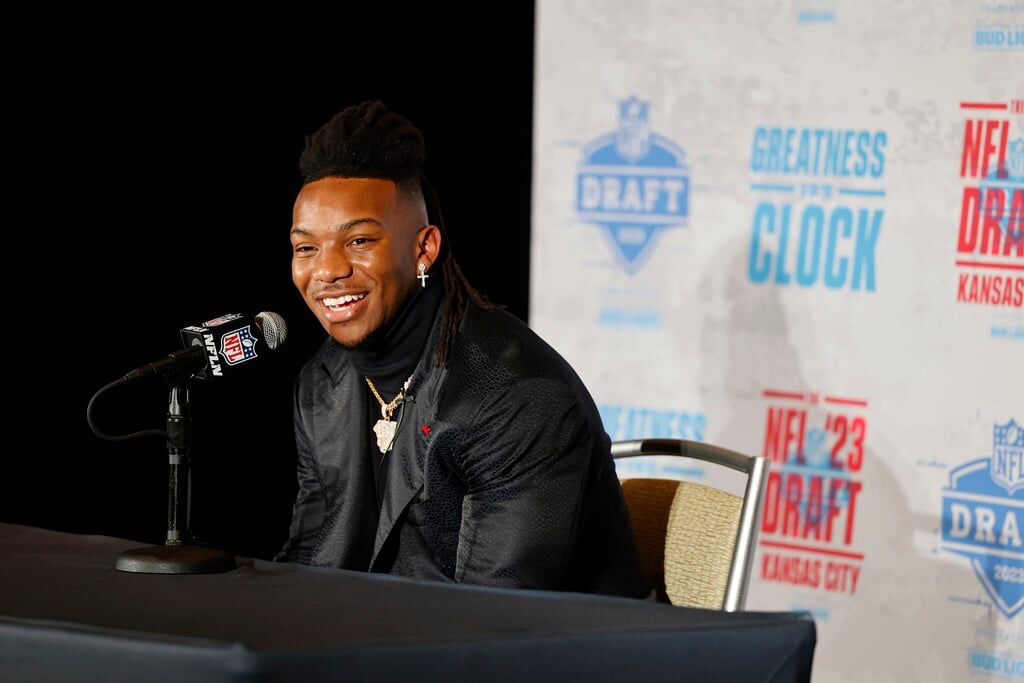 Atlanta Falcons first round draft pick Bijan Robinson speaks at an NFL  football press conference at the team's training facility in Flowery  Branch, Ga., on Friday, April 28, 2023. (AP Photo/Ben Gray