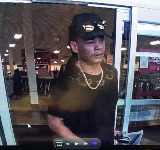 Sahuarita police searching for 2 men in unrelated shoplifting incidents