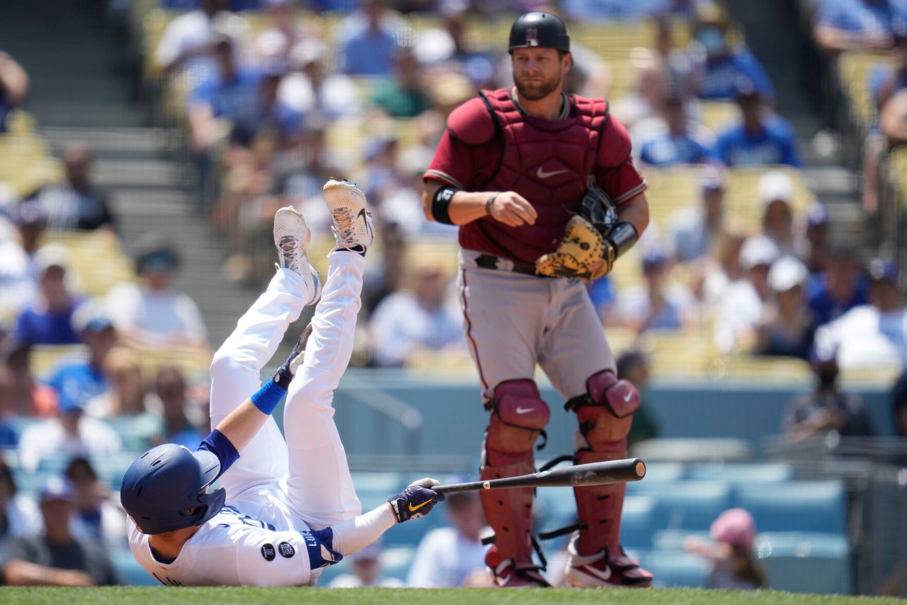 Max Muncy's walk-off homer hands MLB-worst D-backs another loss