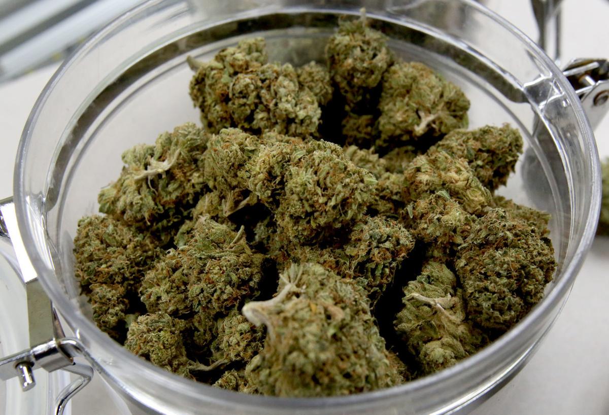 Arizona law expected to protect medical-pot users from feds | Local news |  tucson.com