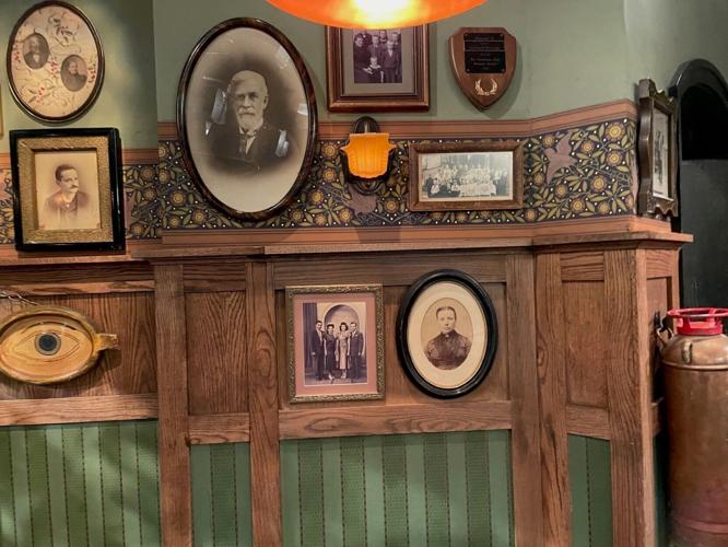 How I Met Your Father set visit