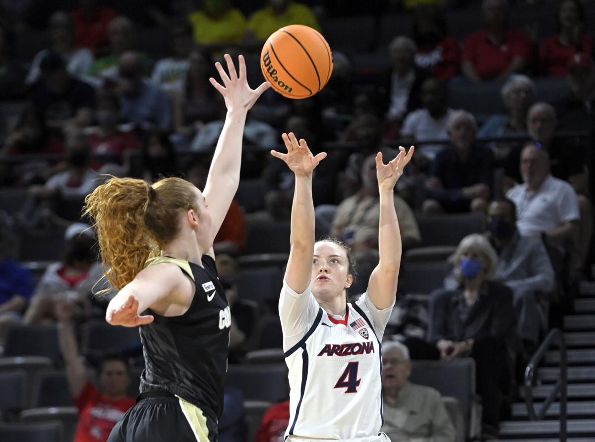 030622-tuc-spt-uawomenshoops-p2