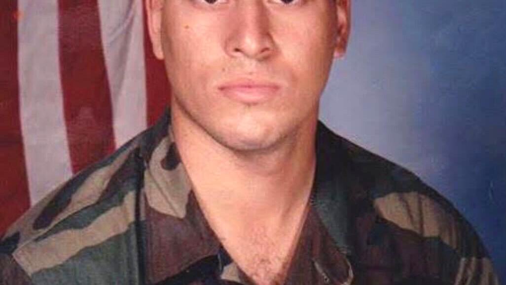 He lost his father in Iraq; 20 years later, he wears the uniform himself