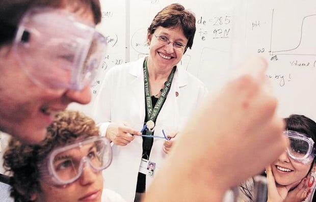 Tanque Verde HS has a top U.S. teacher  