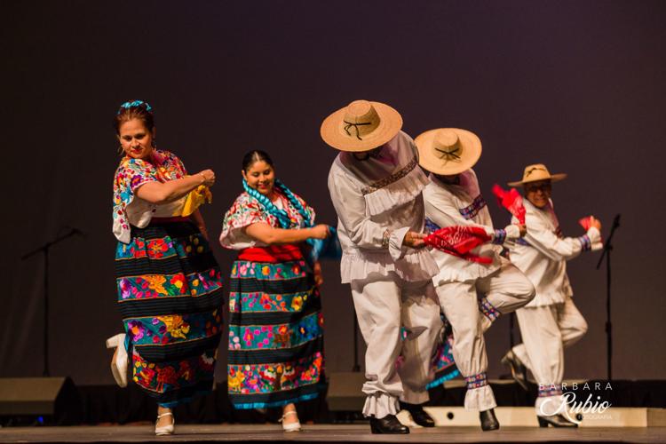 Ballet Folklorico Tapatío