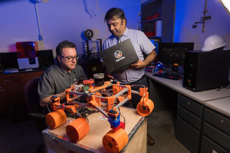 Moe Momayez, Jekan Thanga