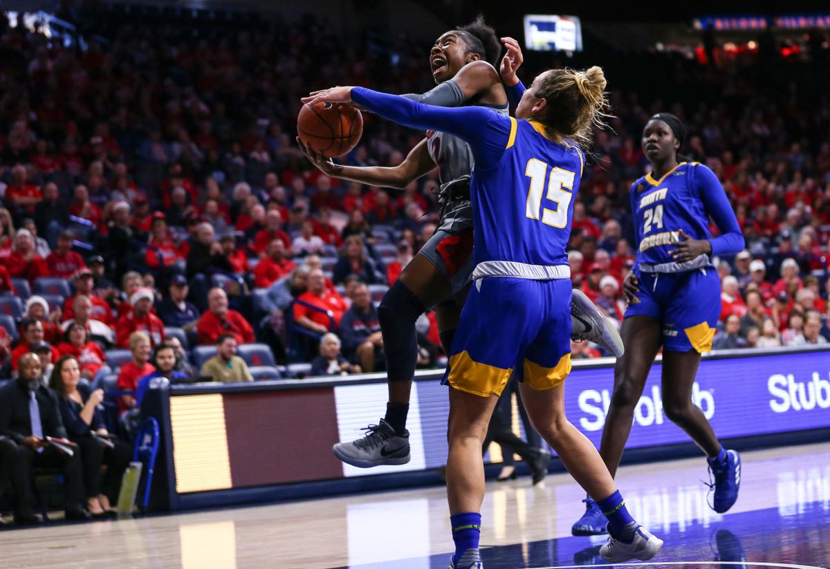 122219-sports-UA WBK-p06.JPG