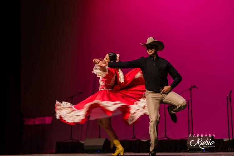 Ballet Folklorico Tapatio