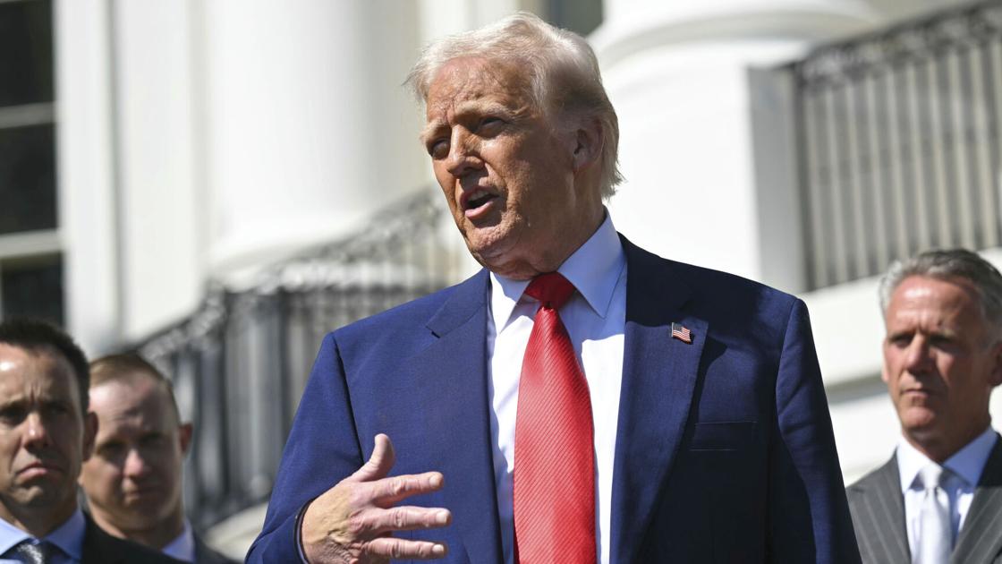 Here's how Trump's key staff know each other