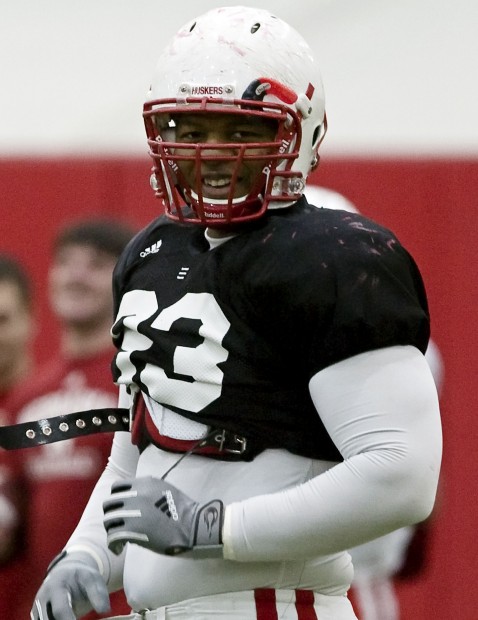 Ndamukong Suh, Beast!  Nebraska cornhuskers football, Cornhuskers  football, Football