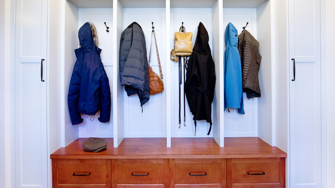 Rosie on the House: Make a zone to drop your things when you come home