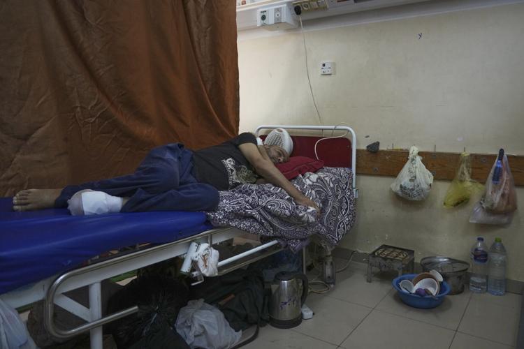 Mideast Wars Gaza Hospital Food