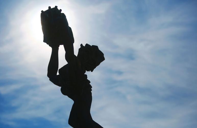 Jewish Community Center, sculptures