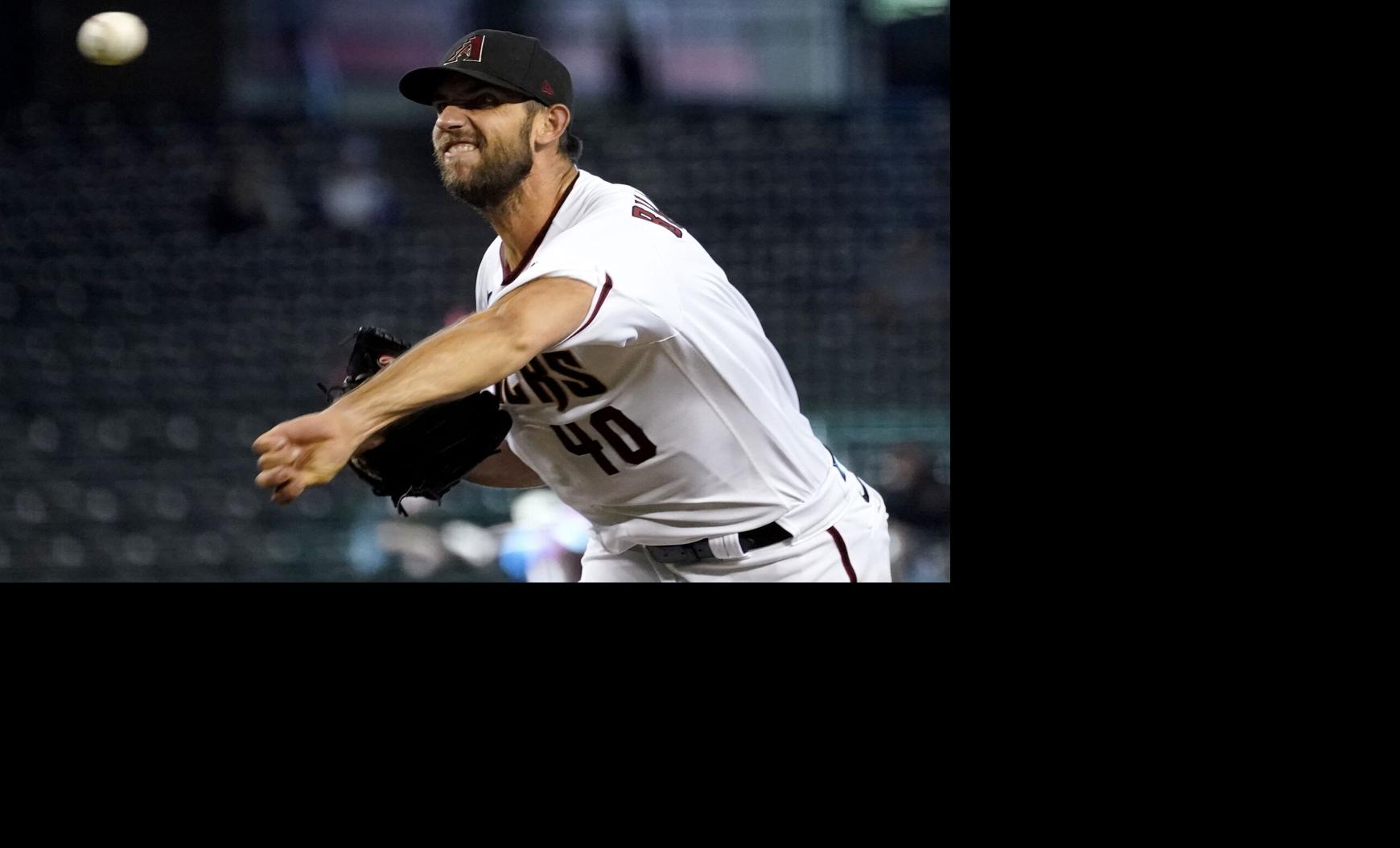 Madison Bumgarner shuts down Phillies as D-backs complete sweep