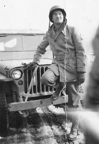 WWII vets vanishing by day; among them, 1 of Tucson's own