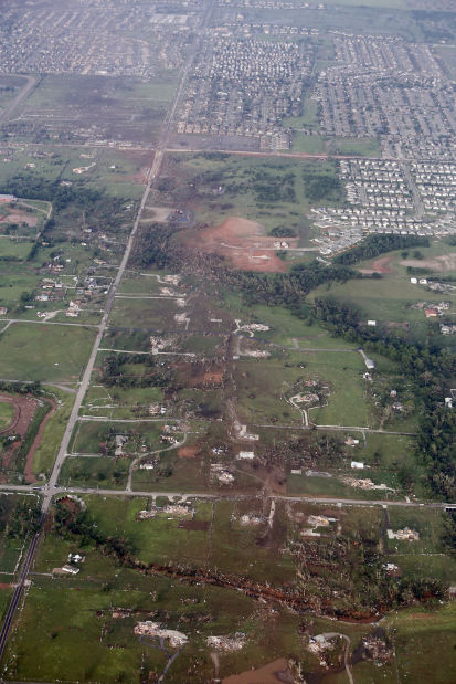 Massive tornado strikes Oklahoma