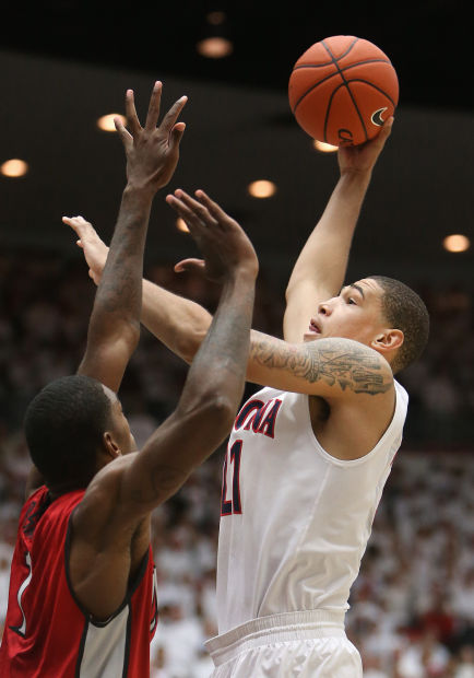 No. 2 Arizona 63, UNLV 58