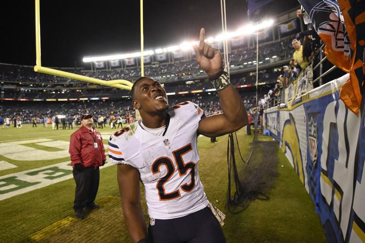 Bears Chargers Football